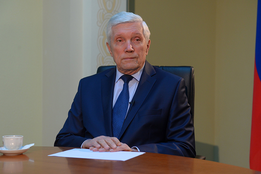 Экс-Посол в Республике Беларусь Александр Суриков поздравляет с Днем Защитника Отечества