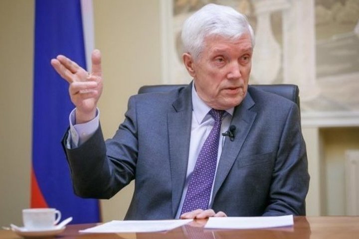Анонс программы с Александром Суриковым. Итоги года. 9 мая Трамп в Москве