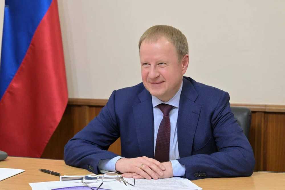 Губернатор Виктор Томенко провел личный прием граждан