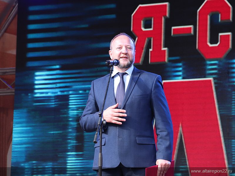 Мошенники могут звонить от имени алтайского вице-губернатора