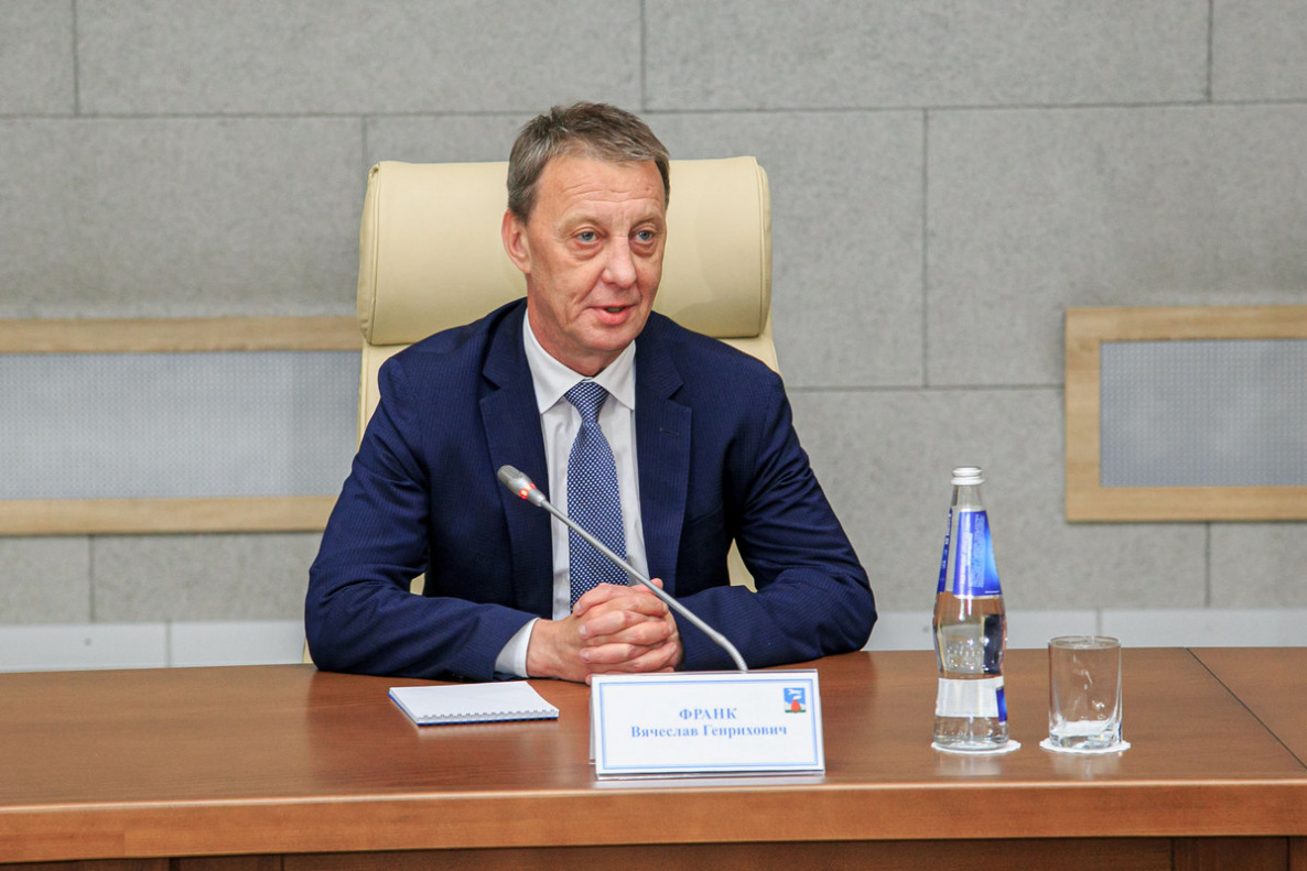 Президент подписал Указ о награждении мэра Барнаула Вячеслава Франка медалью ордена «За заслуги перед Отечеством»
