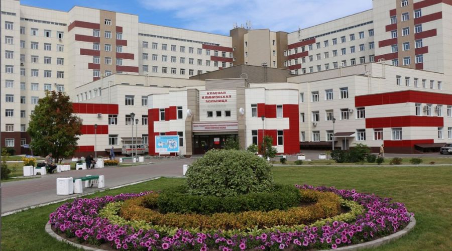 Врачи алтайской Краевой клинической больницы удостоены наград от президента
