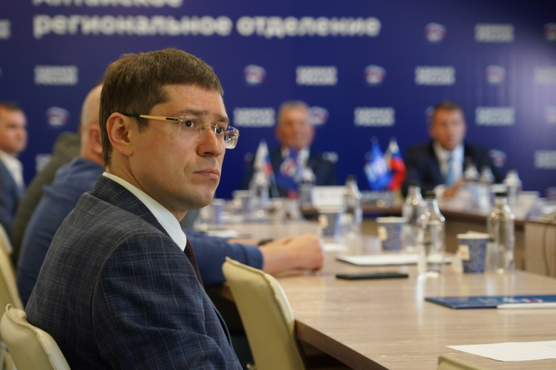 Алтайские единороссы определились с первой тройкой общекраевого списка на выборах в АКЗС