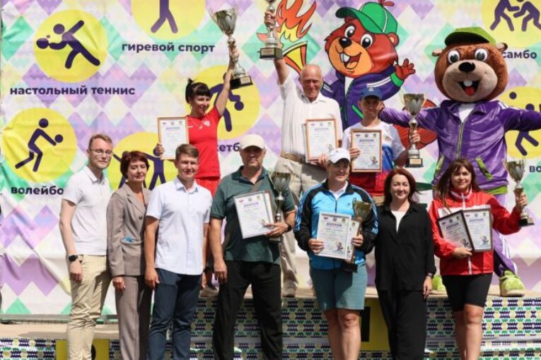 Команда Благовещенского района — победитель краевой олимпиады в первой группе, сборная Алейского района — во второй